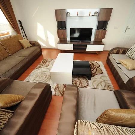 Aylin Holiday Bektas2 Vila *